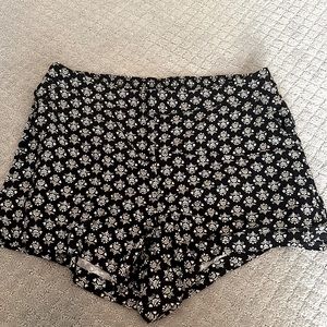 🌟 NEW 🌟 Old Navy soft, light weight shorts